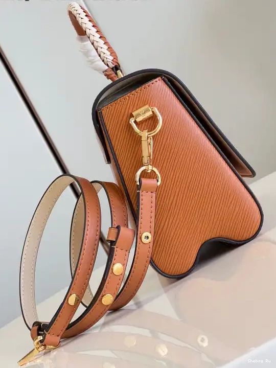 VUITTON LOUIS TWIST MM 0627